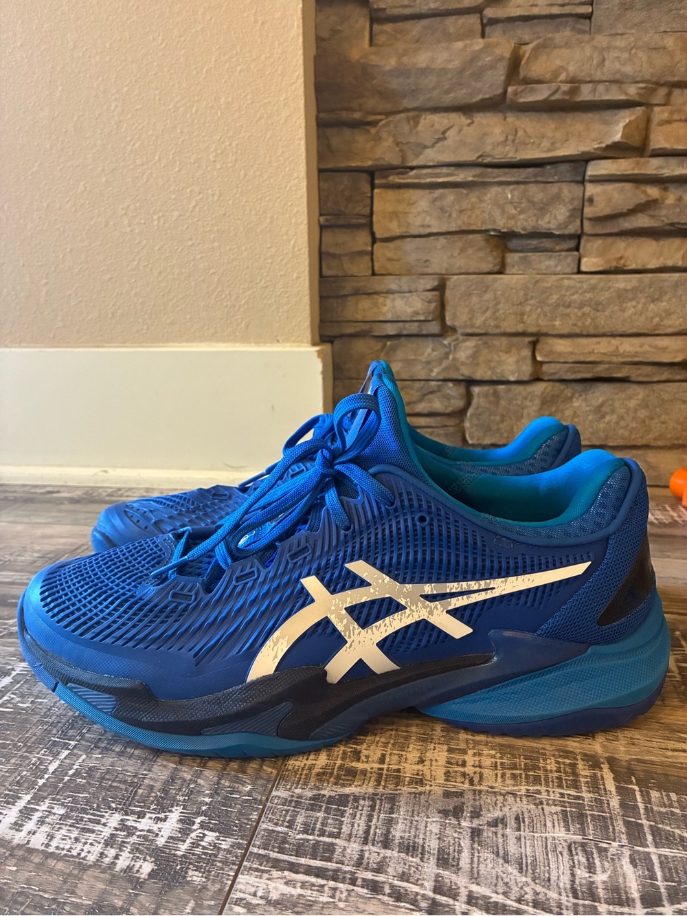 Asics Court FF 3 size 10 men’s